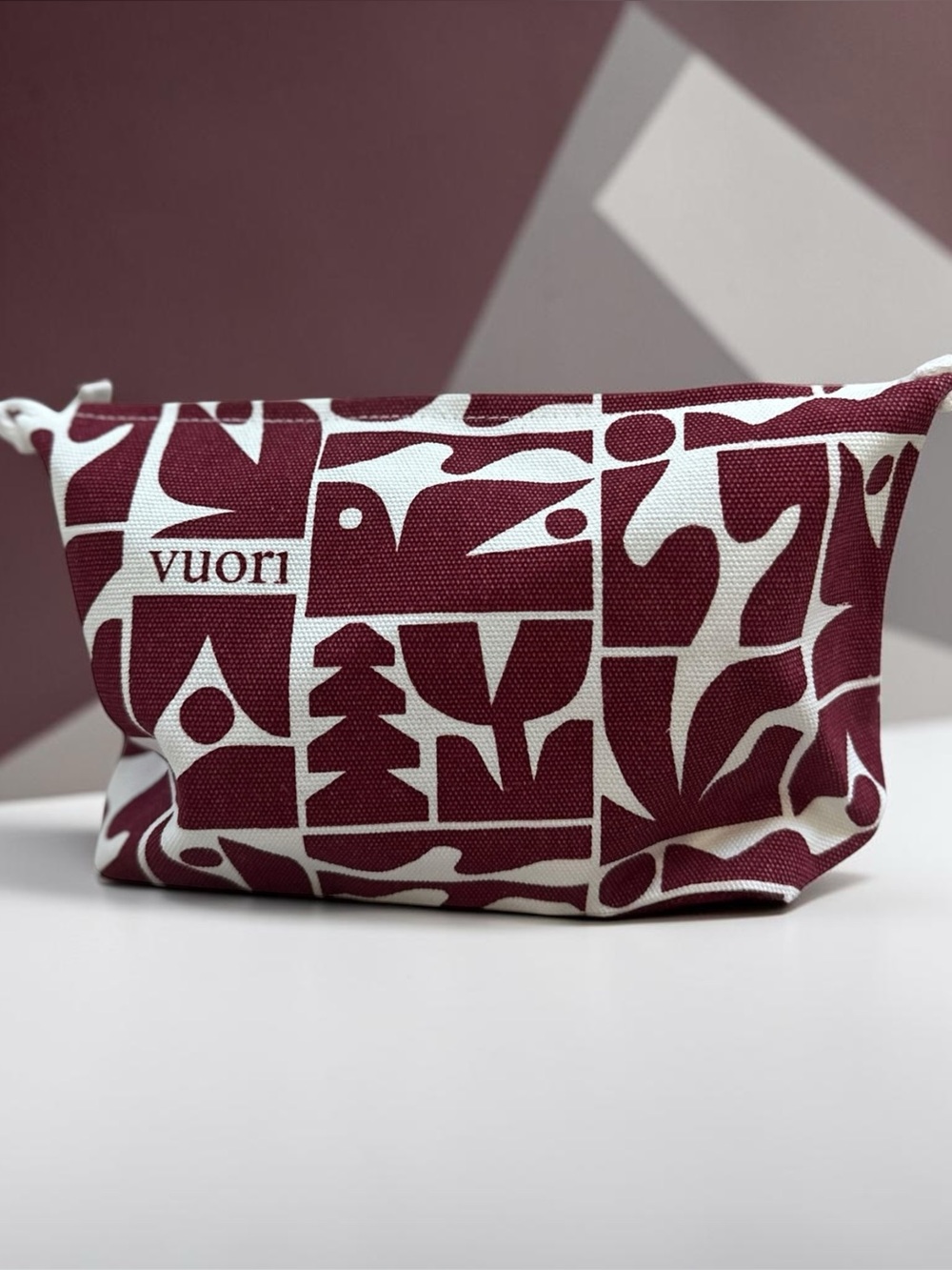 NWOT Vuori Maroon White Abstract Canvas Cosmetic Pouch Bag